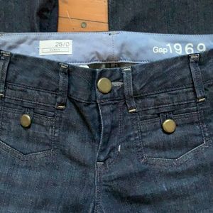 GAP Size 2 ankle curvy bootcut jeans